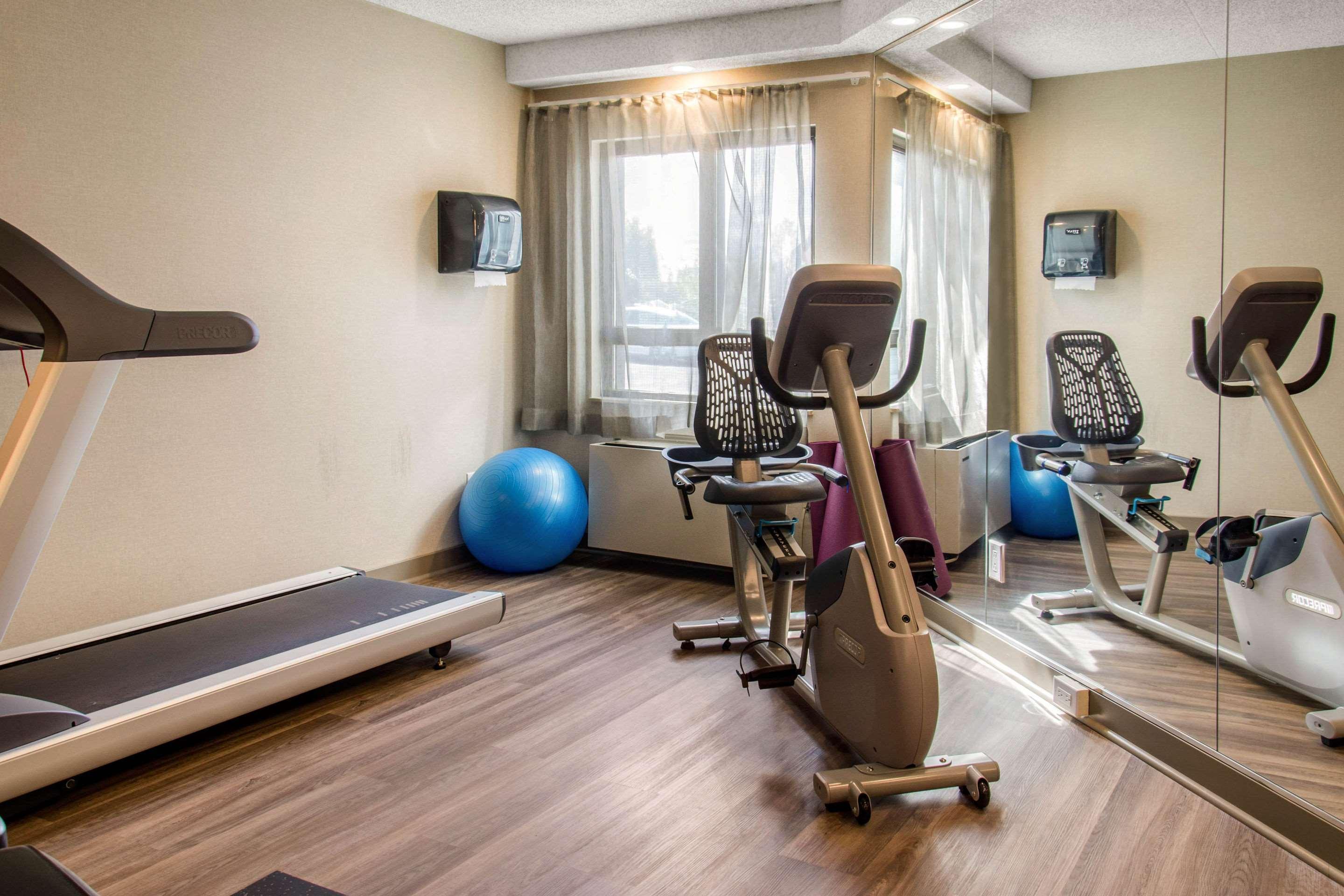 דורבאל Comfort Inn Aeroport מראה חיצוני תמונה