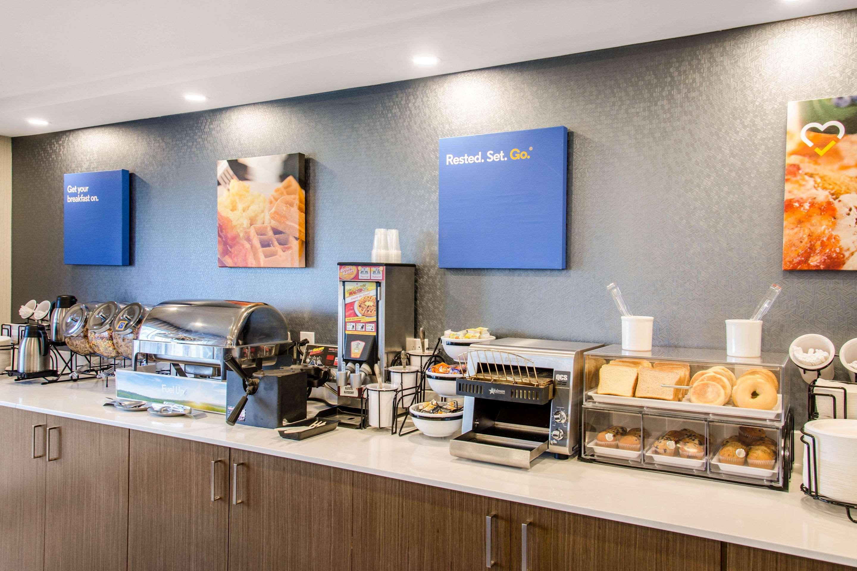 דורבאל Comfort Inn Aeroport מראה חיצוני תמונה