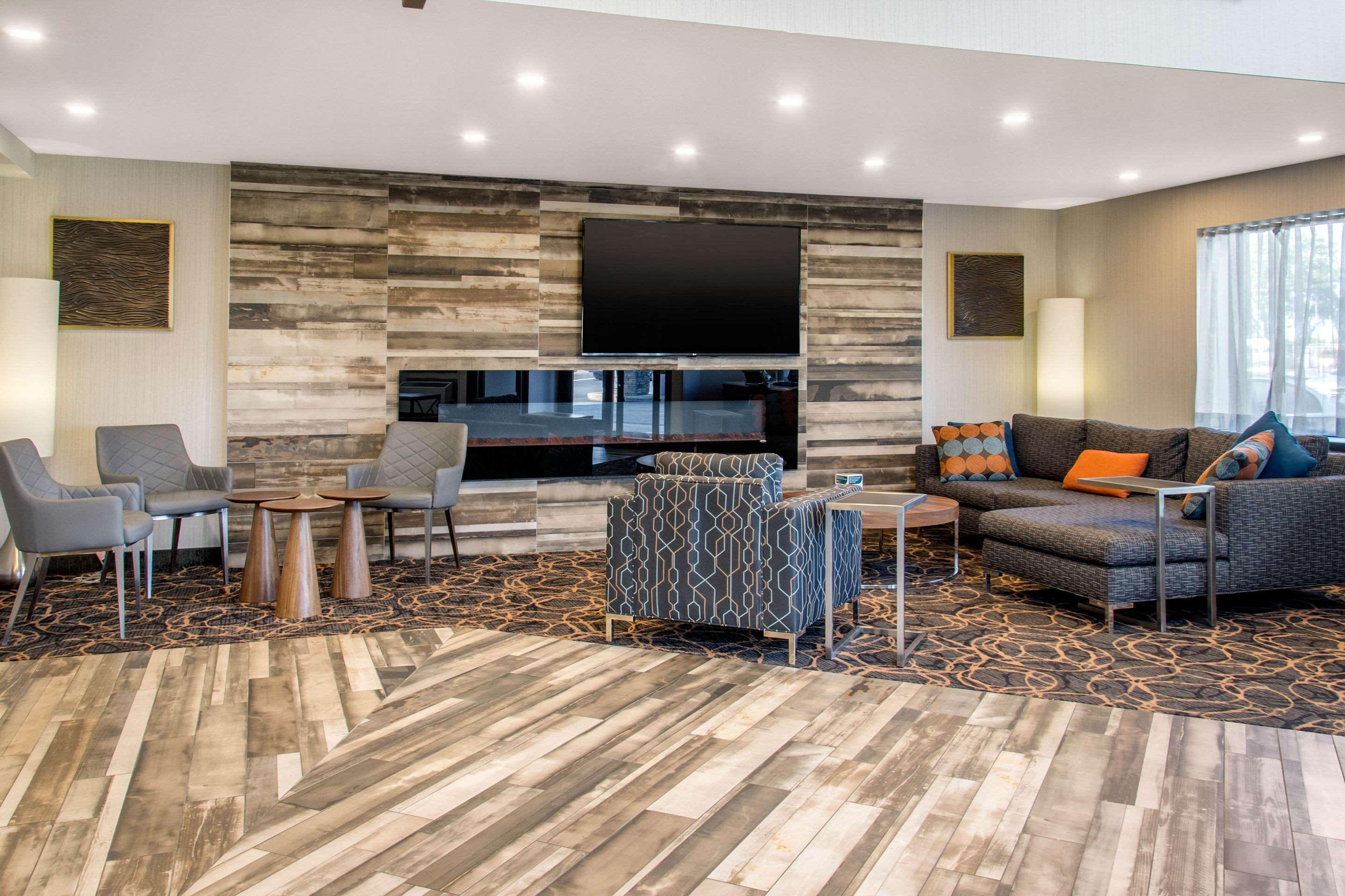 דורבאל Comfort Inn Aeroport מראה חיצוני תמונה
