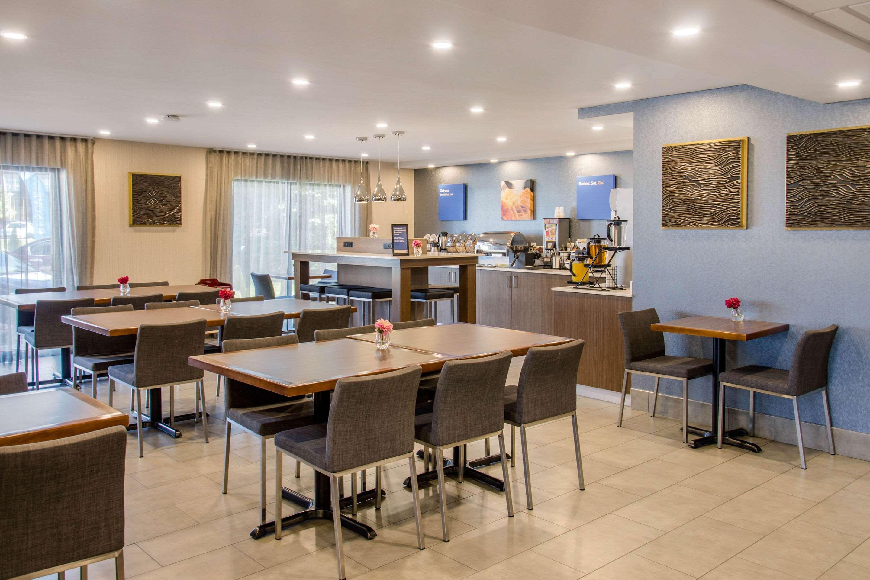 דורבאל Comfort Inn Aeroport מראה חיצוני תמונה