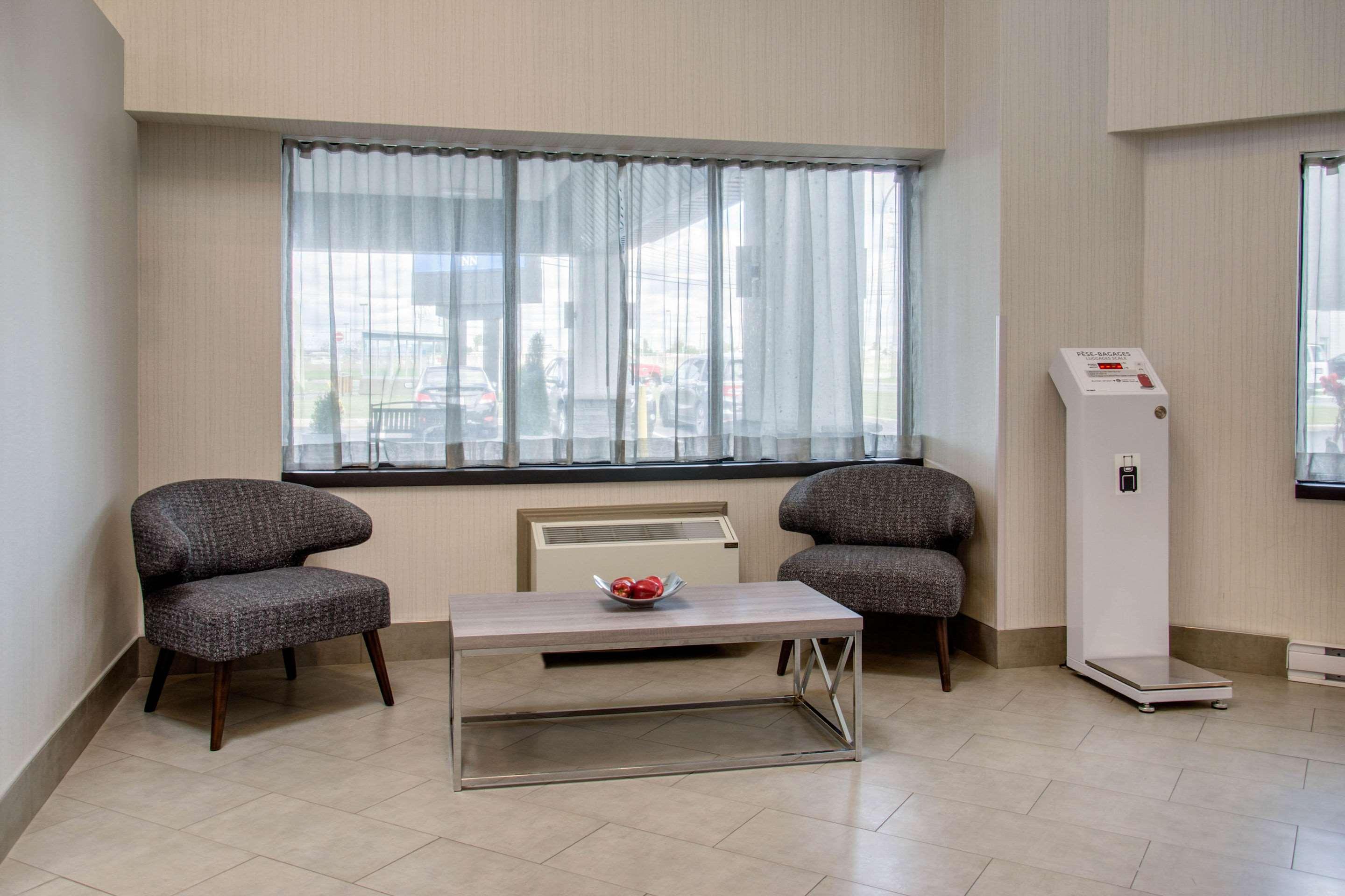 דורבאל Comfort Inn Aeroport מראה חיצוני תמונה