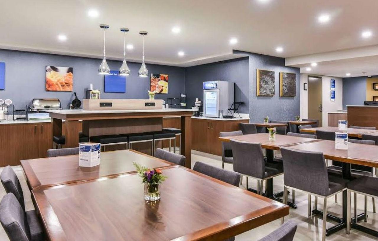 דורבאל Comfort Inn Aeroport מראה חיצוני תמונה